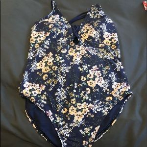 Ambrielle one piece floral swimsuit like new